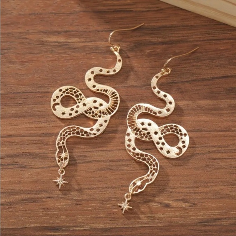 Stunning Gold Snake Drop Earrings Serpent Dangle Statement Jewelry NWT